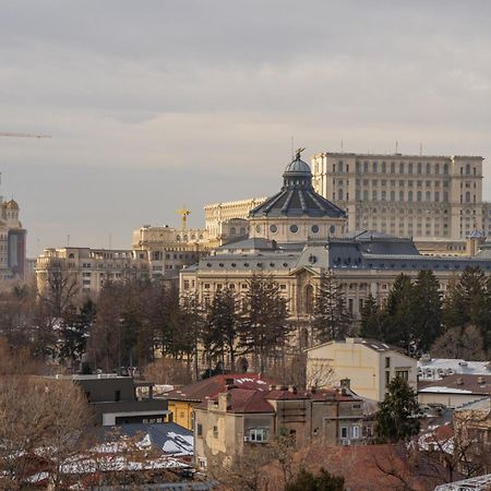 Vibrant Oasis In The Center Of The City Bucharest Luaran gambar